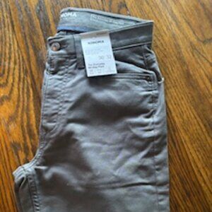 Sonoma mens straight leg pants 30w 32L grey